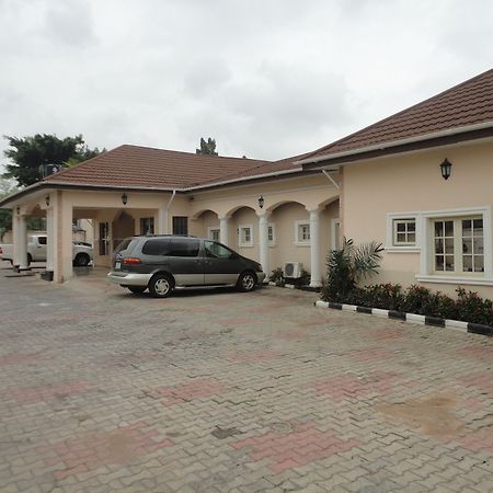Sdm Tavern And Suites Ibadan Zewnętrze zdjęcie